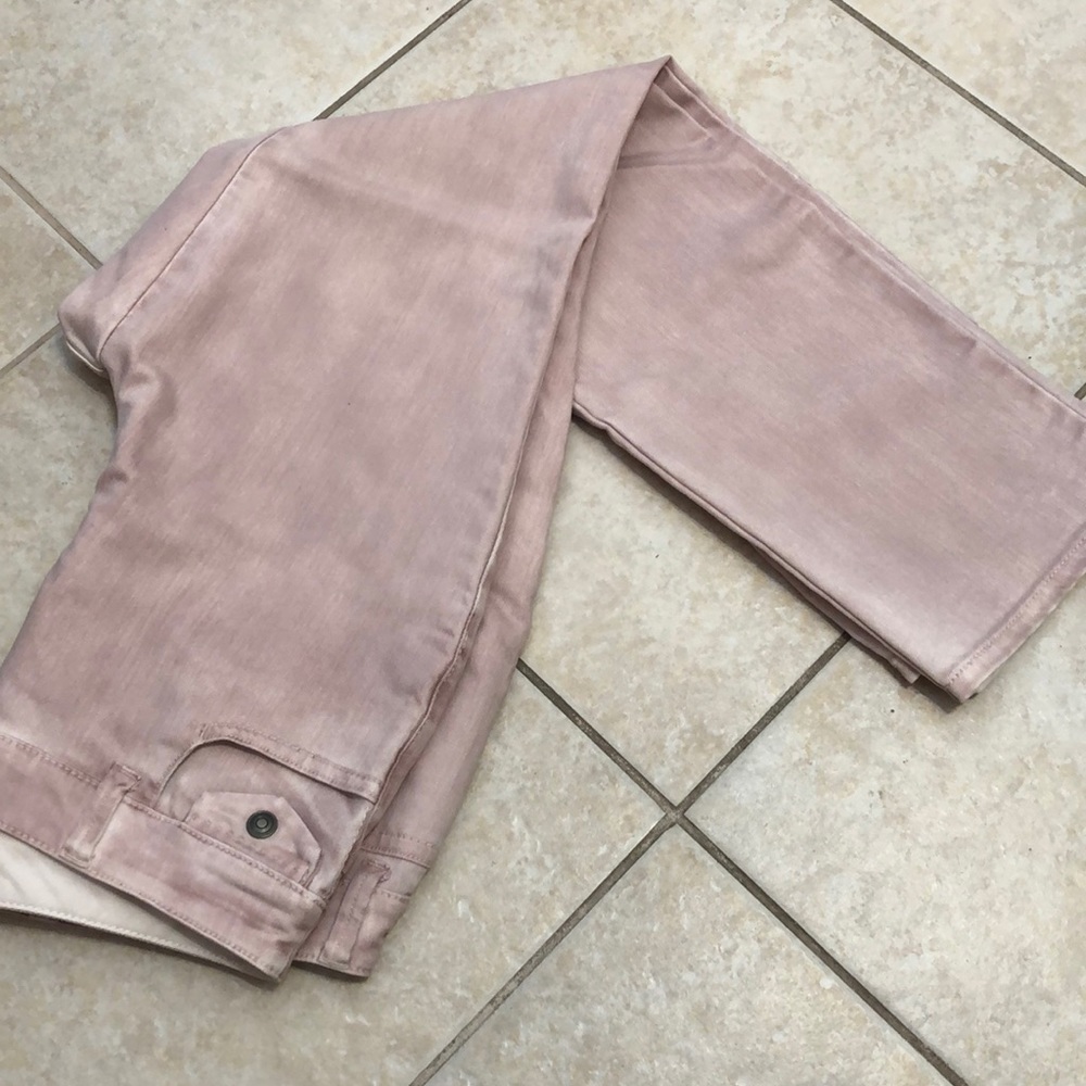 Chicos platinum denim sz .5 jeans blush pink NWOT